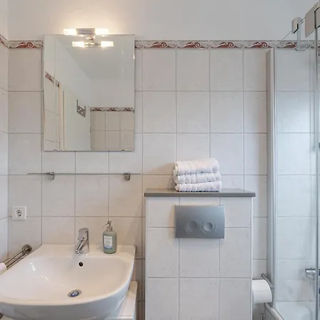 Apartament Robbennest